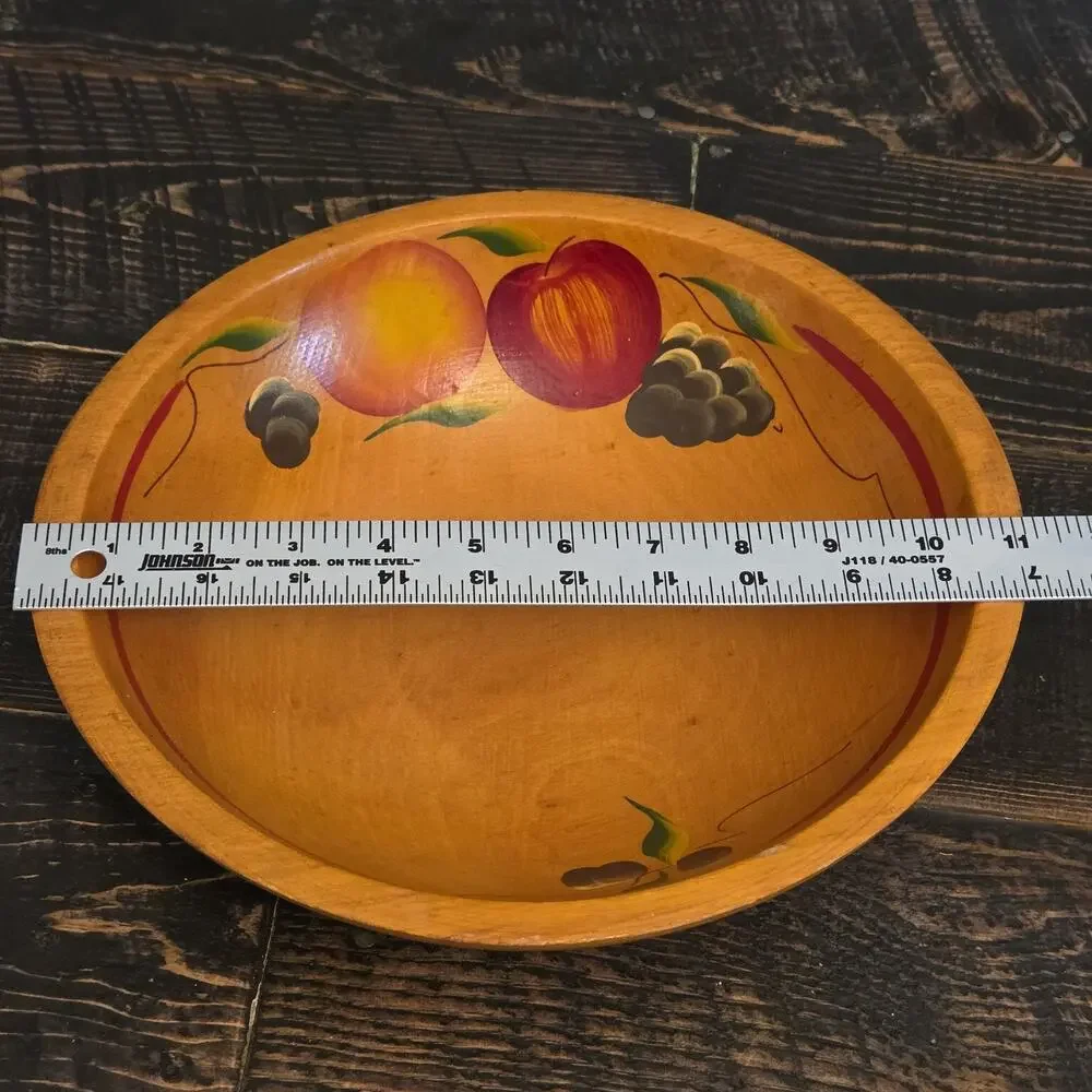 Vintage Primitive Wood Fruit Bowl Hand Painted Apple Peach Grapes 11